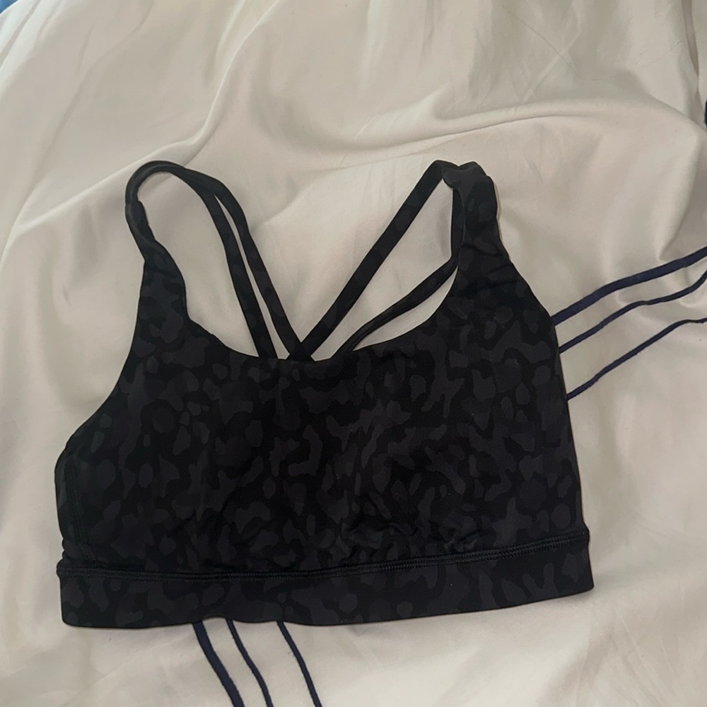 Lululemon camo sports bra
